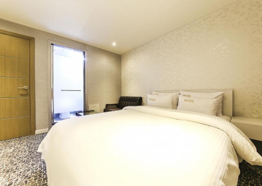 Galleria Hotel Suwon Exterior photo